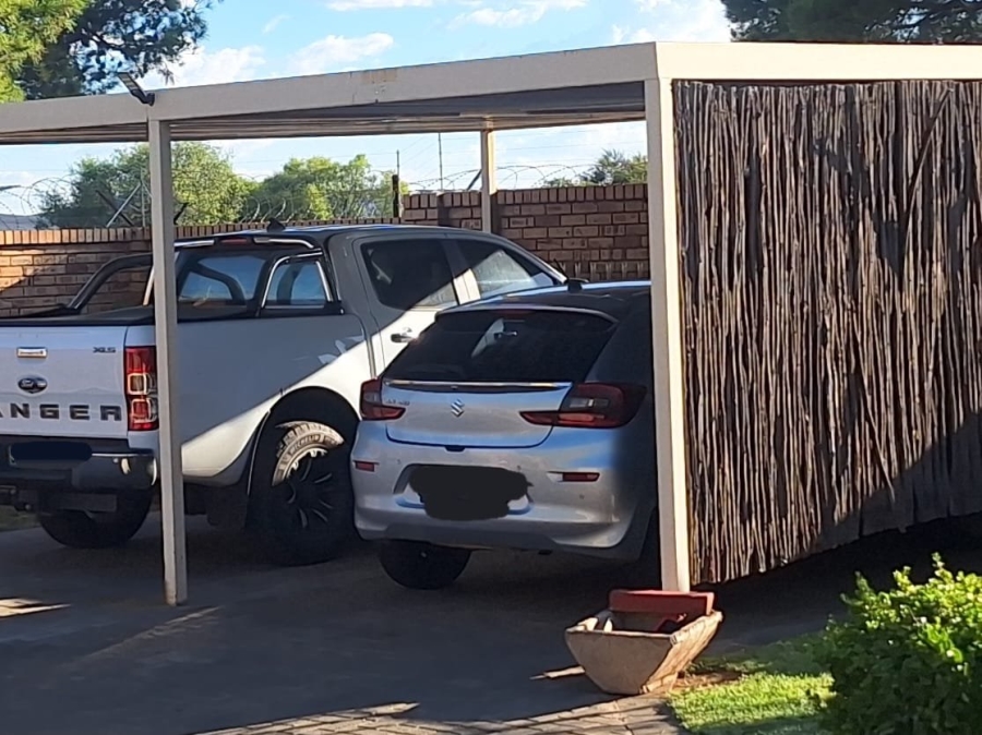 3 Bedroom Property for Sale in Heuwelsig Free State